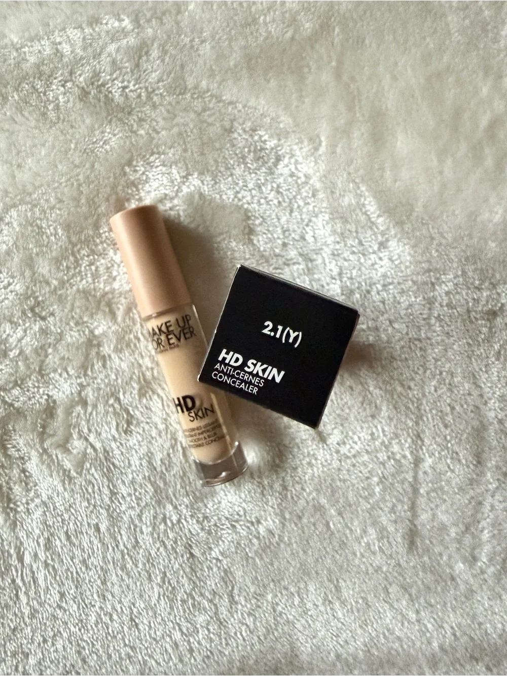 Make Up For Ever HD Skin Smooth & Blur Concealer 2.1(Y) 0.15oz New in Box
